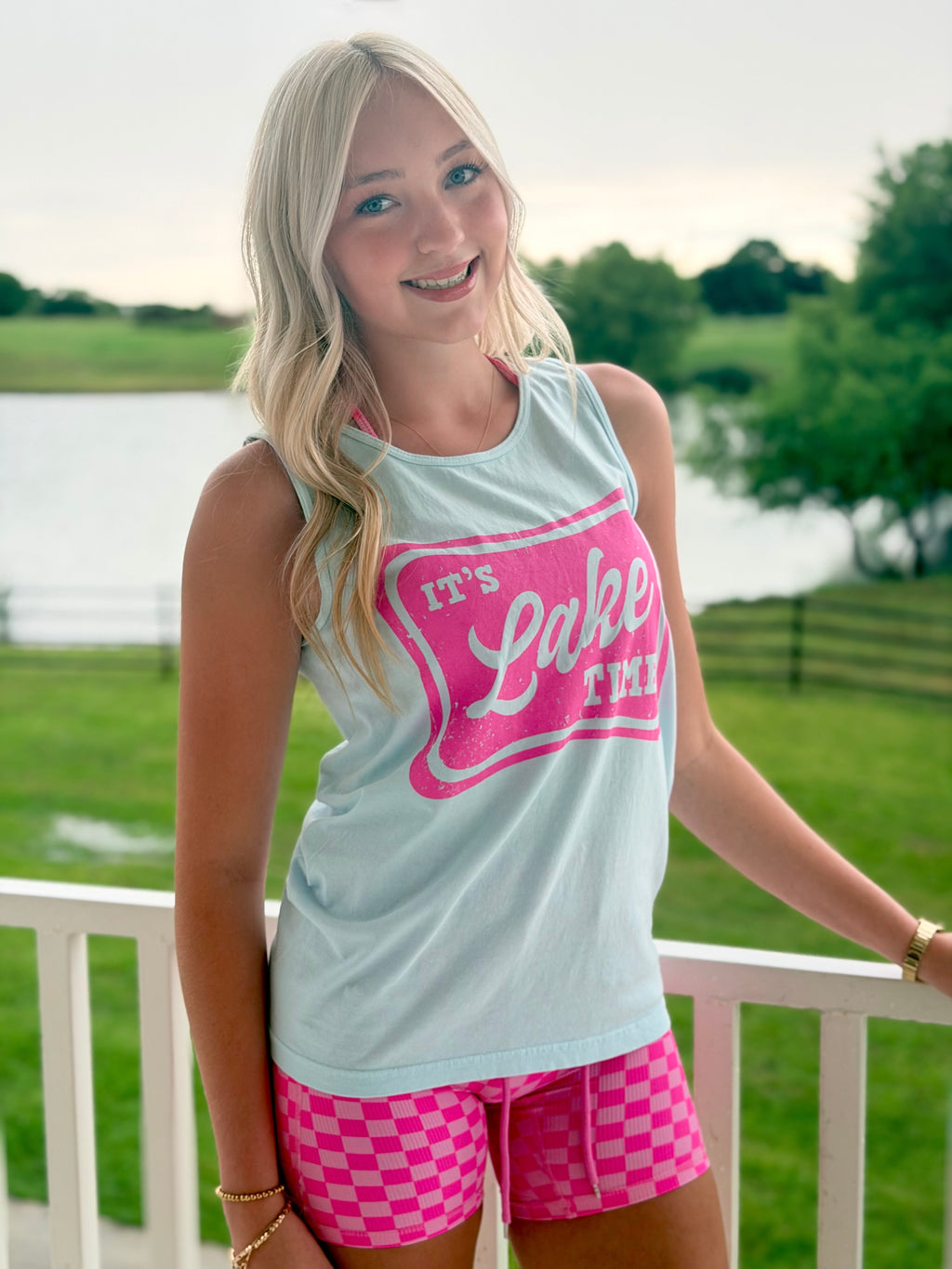 Lake Time Tank